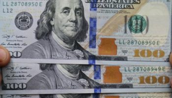 Compra de dólares: la AFIP aclaró cómo será el mecanismo de devolución del 35%