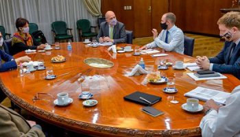 Continúa el programa ATP para sueldos de octubre